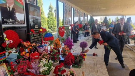 Balakürd kəndindən Vətən Müharibəsi şəhidimiz  Cəfərov Mübariz Qulu oğlunun və Qızılhacılı qəsəbəsindən Abbasova Raziyə Bayramalı qızının  ildönümlərində məzarları ziyarət olundu.