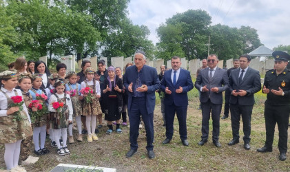 Goranboyda,  şəhid Milli Qəhrəman Fikrət Hacıyevin anım günü ilə bağlı məzarı ziyarət  olundu, əziz xatirəsi ehtiramla anıldı