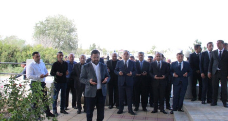 27 sentyabr-Anım Günü”nün beşinci ildönümü ilə bağlı Səfikürd Şəhidlər Xiyabanında şəhidlərimizin məzarları ziyarət olundu