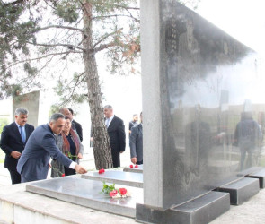 “27 sentyabr-Anım Günü”nün beşinci ildönümü ilə bağlı Tap Qaraqoyunluda şəhidlərimizin məzarları ziyarət olundu