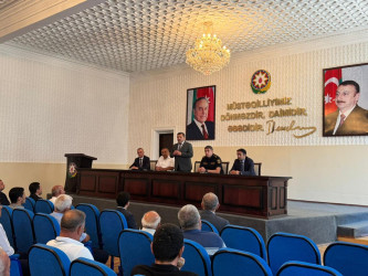Goranboy Rayon İcra Hakimiyyətində su ehtiyyatlarından səmərəli istifadə olunması ilə bağlı komissiyanın iclası keçirildi
