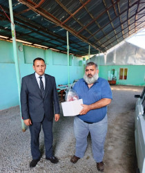 Goranboyda Qurban bayramı münasibətilə şəhid, qazi və aztəminatlı ailələr ziyarət olundu, bayram sovqatları verildi