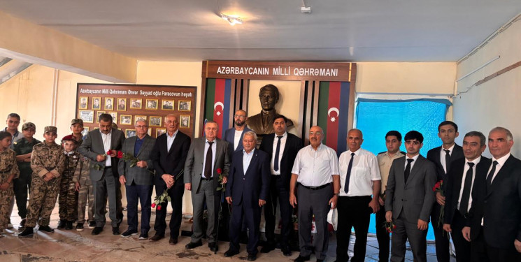 Goranboyda şəhid Milli Qəhrəman Fərəcov Ənvər Səyyad oğlunun il dönümü ilə bağlı məzarı ziyarət olundu