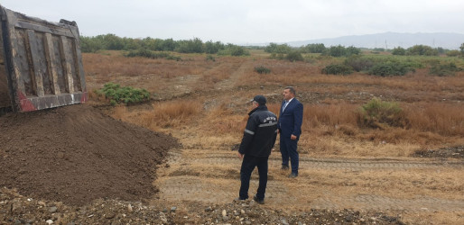 Goranboyda əsas turizm marşurutları üzrə yolkənarı ərazilərin abadlaşdırılması və ağac əkininə hazırlıq işləri davam etdirilir.