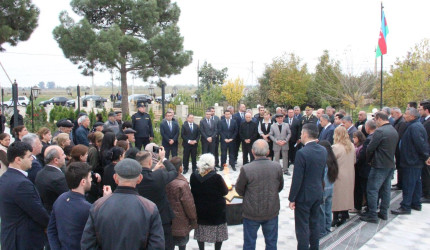 Fəxarlı kəndində Şəhidlər Xatirə Abidəsi yenidənqurma işlərindən sonra ziyarət olundu