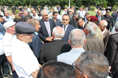 Goranboyda yeni layihə və memarlıq-arxitektura əsasında yenidən qurulmuş,  Şəhidlər Xatirə-Abidə Kompleksinin açlışı mərasimi keçirildi.