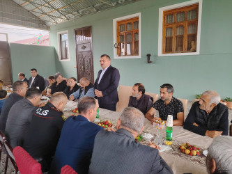 Goranboyda “Konstitusiya və Suverenlik İli” ilə bağlı keçirilən ümumrayon tədbirləri çərçivəsində  Qızılhacılı qəsəbəsində şəhid ailələri və qazilərlə görüş keçirildi