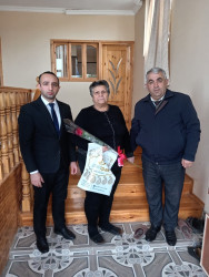 Goranboyda "8 Mart-Beynəlxalq Qadınlar Günü" münasibətilə Goranboy RİH-nin məsul əməkdaşları tərəfindən şəhid ailələrinin  xanımları evlərində ziyarət olundu, onlara  hədiyyələr təqdim edildi.