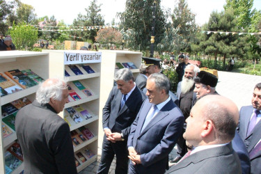 Goranboyda Ümummilli Lider Heydər Əliyevin 103-cü ildönümü ilə bağlı kitab festivalı keçirildi