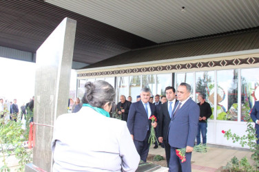27 sentyabr-Anım Günü”nün beşinci ildönümü ilə bağlı Səfikürd Şəhidlər Xiyabanında şəhidlərimizin məzarları ziyarət olundu