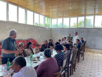 “Konstitusiya və Suverenlik İli” ilə bağlı, Fəxralı kəndində şəhid ailələri ilə görüş keçirildi