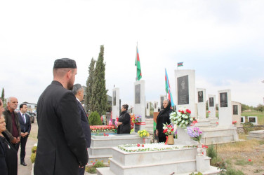 “27 sentyabr-Anım Günü”nün beşinci ildönümü ilə bağlı Dəliməmmədlidə  şəhidlərimizin məzarları ziyarət olundu