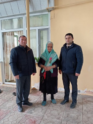 Goranboyda "8 Mart-Beynəlxalq Qadınlar Günü" münasibətilə Goranboy RİH-nin məsul əməkdaşları tərəfindən şəhid ailələrinin  xanımları evlərində ziyarət olundu, onlara  hədiyyələr təqdim edildi.