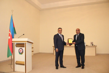 Goranboyda Ümummilli Lider Heydər Əliyevin 103-cü ildönümü ilə bağlı "Vətənə, xalqa həsr edilən ömür" mövzusunda konfrans keçirildi