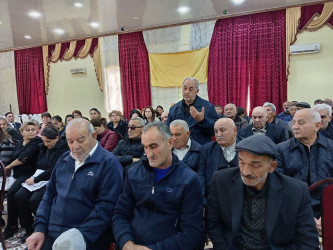 Düzqışlaq kəndində səyyar qəbul keçirildi