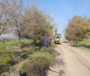 Qızılhacılı qəsəbəsində vətəndaş müraciəti yerində həll olundu