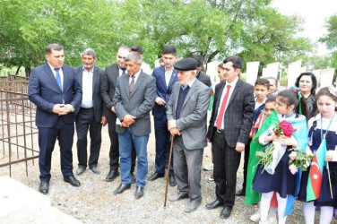 Goranboyda Milli Qəhraman Fikrət Hacıyevin anım günündə məzarı ziyarət edildi.