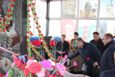 İcra başçısı Qaradağlıda şəhidlərimizin  məzarlarını ziyarət etdi
