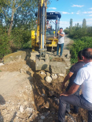 Goranboyda, leysan yağışları nəticəsində yaranan sel sularının yarasız hala saldığı  Qarqucaq  kəndinin girişində olan körpü bərpa olunaraq  sakinlərin istifadəsinə verilmişdir.