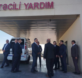Goranboyda İcra Başçısı Mərkəzi Xəstəxanada mövcud şəraitlə, o cümlədən xəstələrin müalicəsi, onlara göstərilən gündəlik tibbi və qida qulluğu vəziyyəti ilə maraqlandı