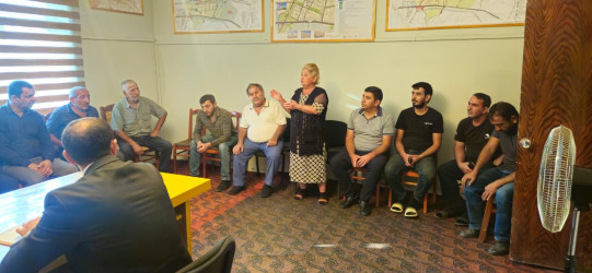 Goranboy rayonunda su ehtiyatlarından səmərəli istifadə olunması ilə bağlı Dəliməmmədli şəhərində su istifadəçiləri ilə görüş keçirildi