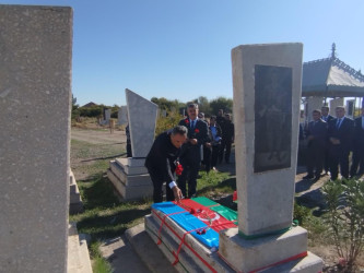 Goranlı kəndində şəhidlərimizin  məzarları ziyarət edildi