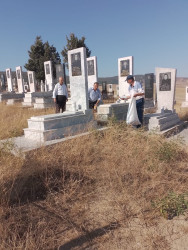 Goranboyda təmizlik həftəsi çərçivəsində rayonun bütün yaşayış məntəqələrində qəbiristanlıqlar və yol kənarları ərazilərdə təmizlik işləri aparıldı