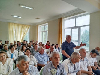 Xınalı kəndində səyyar qəbul keçirildi
