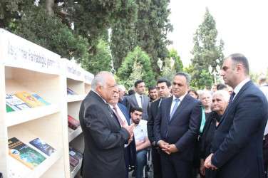 "Ümummilli Lider Heydər Əliyevin anadan olmasının 102-ci ildönümü"nə həsr olunmuş kitab,rəsm və əl işləri sərgisi təşkil olundu