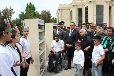 "Ümummilli Lider Heydər Əliyevin anadan olmasının 102-ci ildönümü"nə həsr olunmuş kitab,rəsm və əl işləri sərgisi təşkil olundu