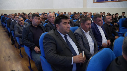 Goranboyda “Aqrar sahədə dövlətin dəstək mexanizmləri” mövzusunda panel müzakirələr və toxum sərgi-satış yarmarkası keçirildi