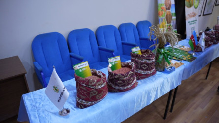Goranboyda “Aqrar sahədə dövlətin dəstək mexanizmləri” mövzusunda panel müzakirələr və toxum sərgi-satış yarmarkası keçirildi