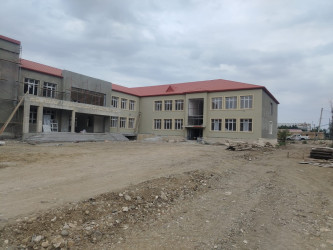 Goranboyda yeni inşa olunan internat tipli gimnaziyada tikinti işlərinin gedişinə baxış keçirildi