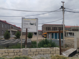 Goranboyda yeni inşa olunan internat tipli gimnaziyada tikinti işlərinin gedişinə baxış keçirildi