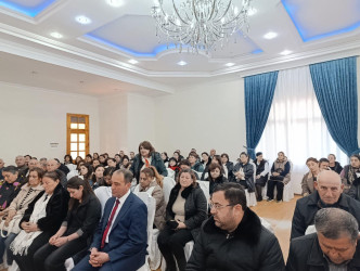 Qızılhacılı qəsəbəsində səyyar qəbul keçirildi