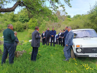 Mənəşli kəndində davamlı içməli su təhcizatının təmin olunması məqsədi ilə su xəttinin çəkilməsi nəzərdə tutulub