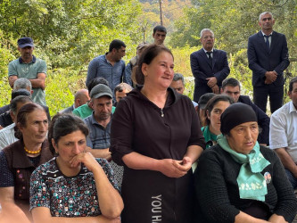 Goranboyda növbəti səyyar qəbul Buzluq kəndində keçirildi