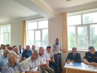 Xınalı kəndində səyyar qəbul keçirildi