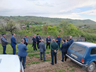 Mənəşli kəndində davamlı içməli su təhcizatının təmin olunması məqsədi ilə su xəttinin çəkilməsi nəzərdə tutulub