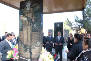 İcra başçısı Yolqulular kəndində şəhidlərimizin  məzarlarını ziyarət etdi.