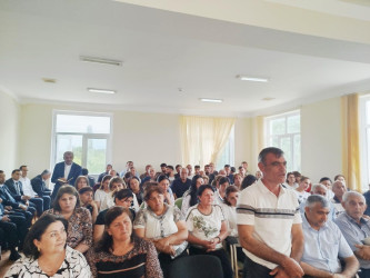 Xınalı kəndində səyyar qəbul keçirildi