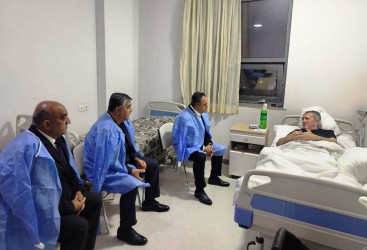 Goranboyda İcra Başçısı xəstəxanada müalicə alan şəhid atalarını ziyarət etdi