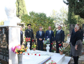 Düzqışlaq kəndində şəhidlərimizin məzarları ziyarət edildi