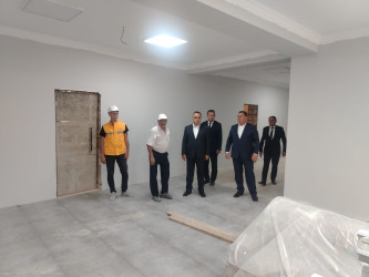 Goranboyda yeni inşa olunan internat tipli gimnaziyada tikinti işlərinin gedişinə baxış keçirildi