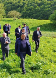 Mənəşli kəndində davamlı içməli su təhcizatının təmin olunması məqsədi ilə su xəttinin çəkilməsi nəzərdə tutulub