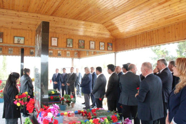 Borsunlu və Qazanbulaqdan olan şəhidlərimizin  məzarları ziyarət edildi