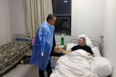 Goranboyda İcra Başçısı xəstəxanada müalicə alan şəhid atalarını ziyarət etdi